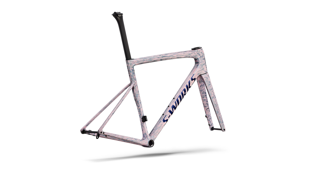 GLOSS DOLOMITE METALLIC / DIRECTIONAL BRUSH / BLUE MAJESTY METALLIC