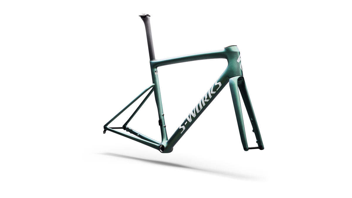 GLOSS PREMIUM FJORD METALLIC / WHITE METALLIC