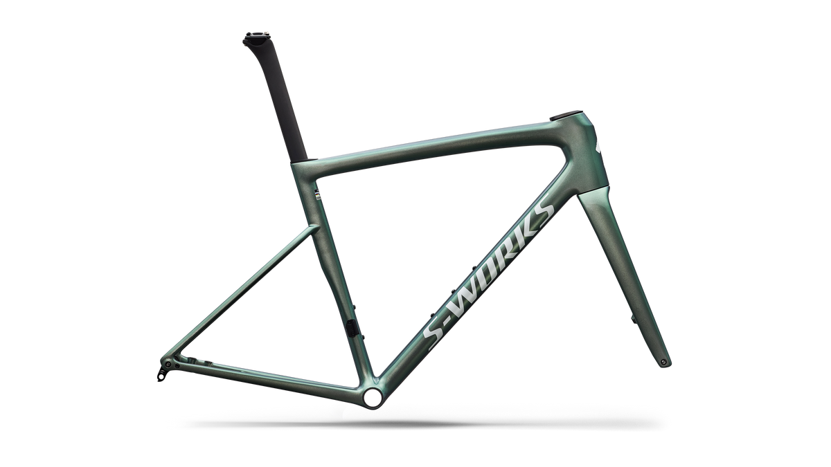 GLOSS PREMIUM FJORD METALLIC / WHITE METALLIC