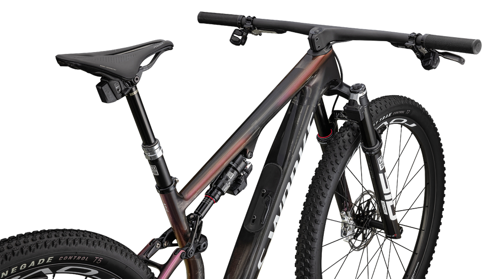 Gloss Carbon/Metallic Vivid Pink/Viavi Magenta Gold/Metallic Midnight Shadow/White