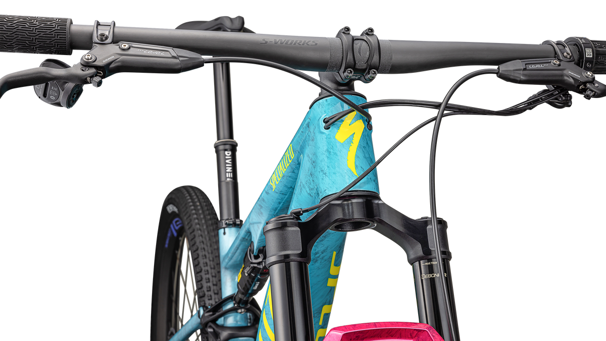 Gloss Lagoon Blue / Liquid Metal / Yellow