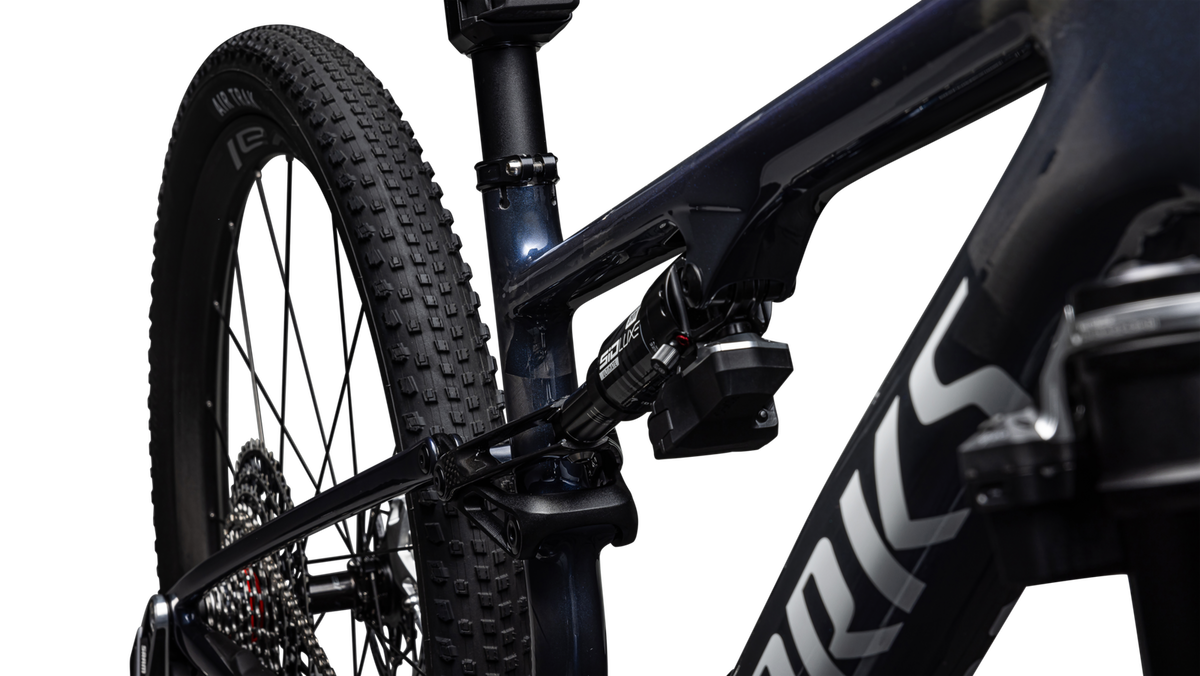 Gloss Cyan Blue Pearl / Metallic White Silver