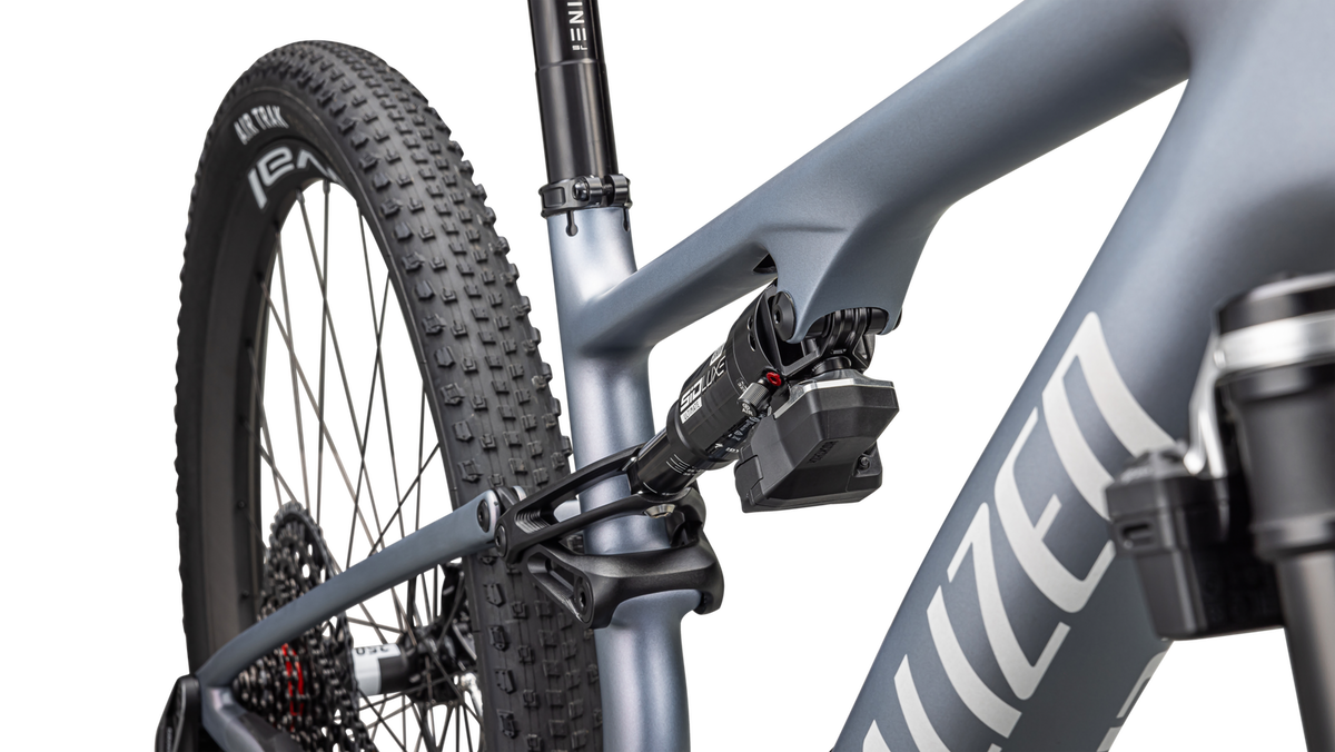 Glacial Metallic Pearl / Metallic White Silver