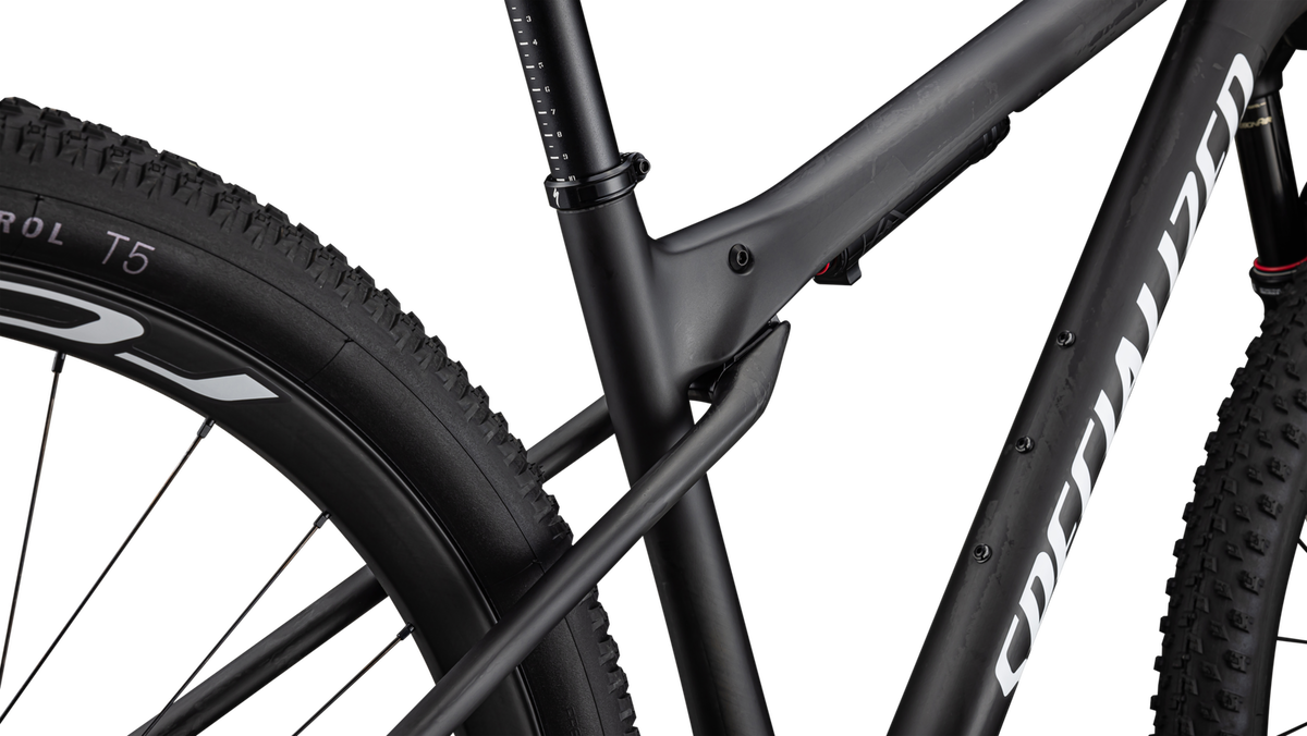 Satin Carbon / White Pearl