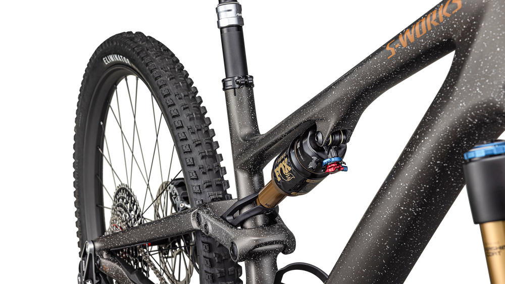 Satin Gunmetal / Clay / White Mtn / Dove Grey / Gloss Bronze