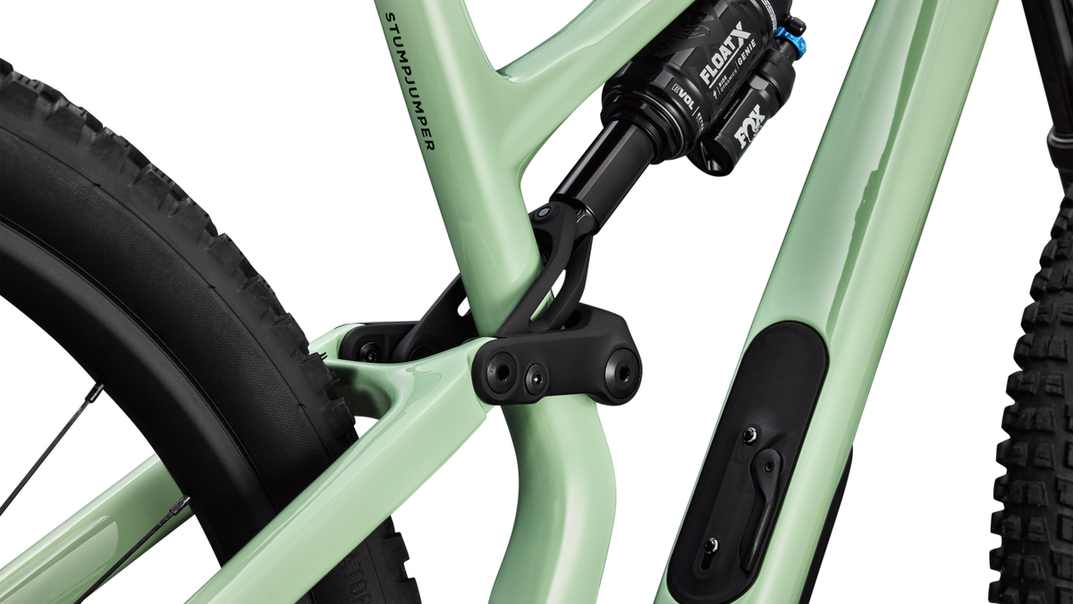 GLOSS PISTACHIO / DARK MOSS GREEN