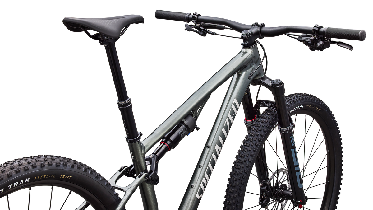 GLOSS CHARCOAL TINT OVER SILVER DUST / DOLOMITE METALLIC