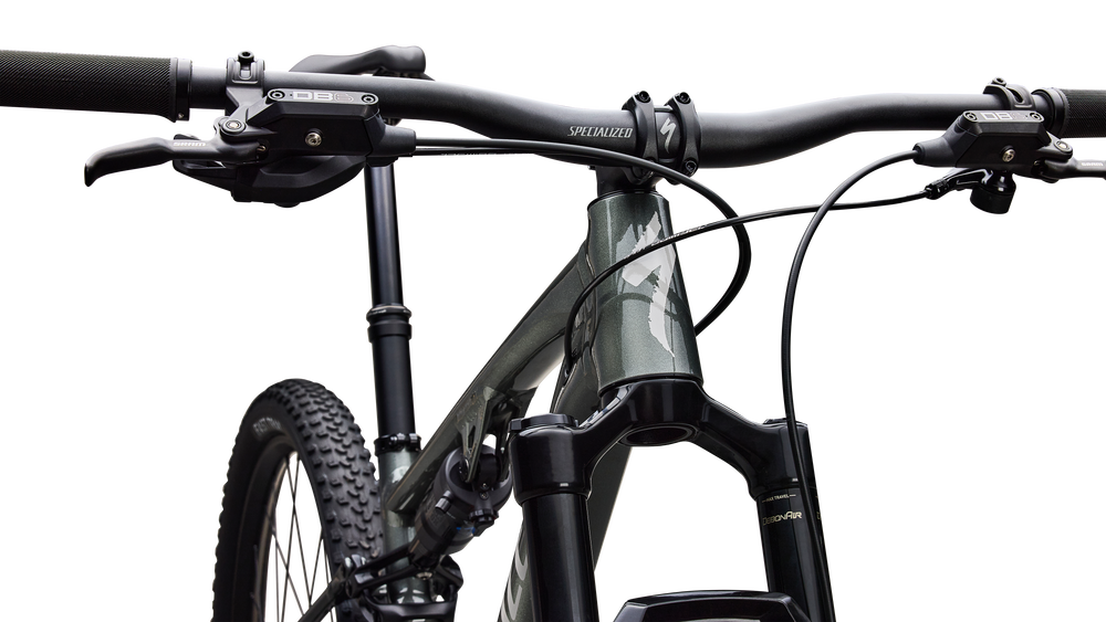 GLOSS CHARCOAL TINT OVER SILVER DUST / DOLOMITE METALLIC