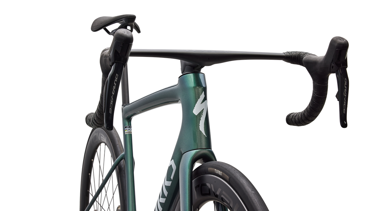 GLOSS PREMIUM FJORD METALLIC / WHITE METALLIC SILVER