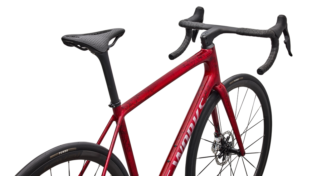 SANDSTONE METALLIC BASE / RED TINT