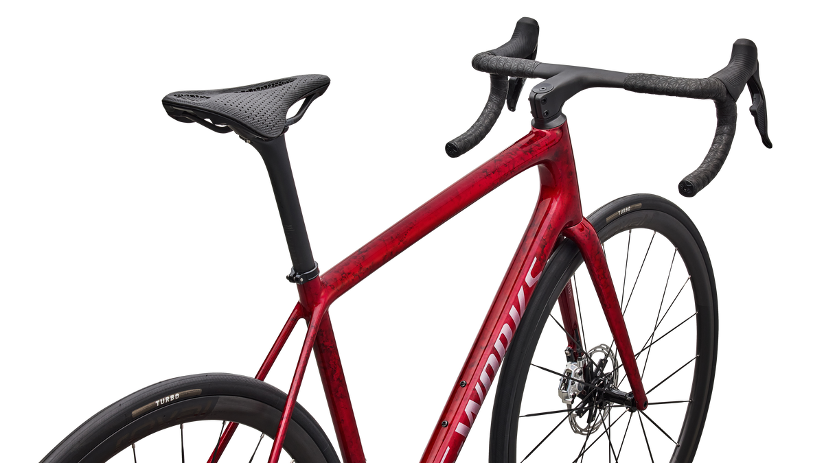 SANDSTONE METALLIC BASE / RED TINT