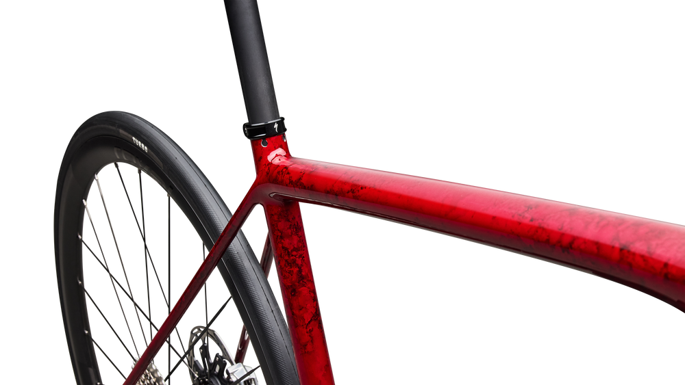 SANDSTONE METALLIC BASE / RED TINT