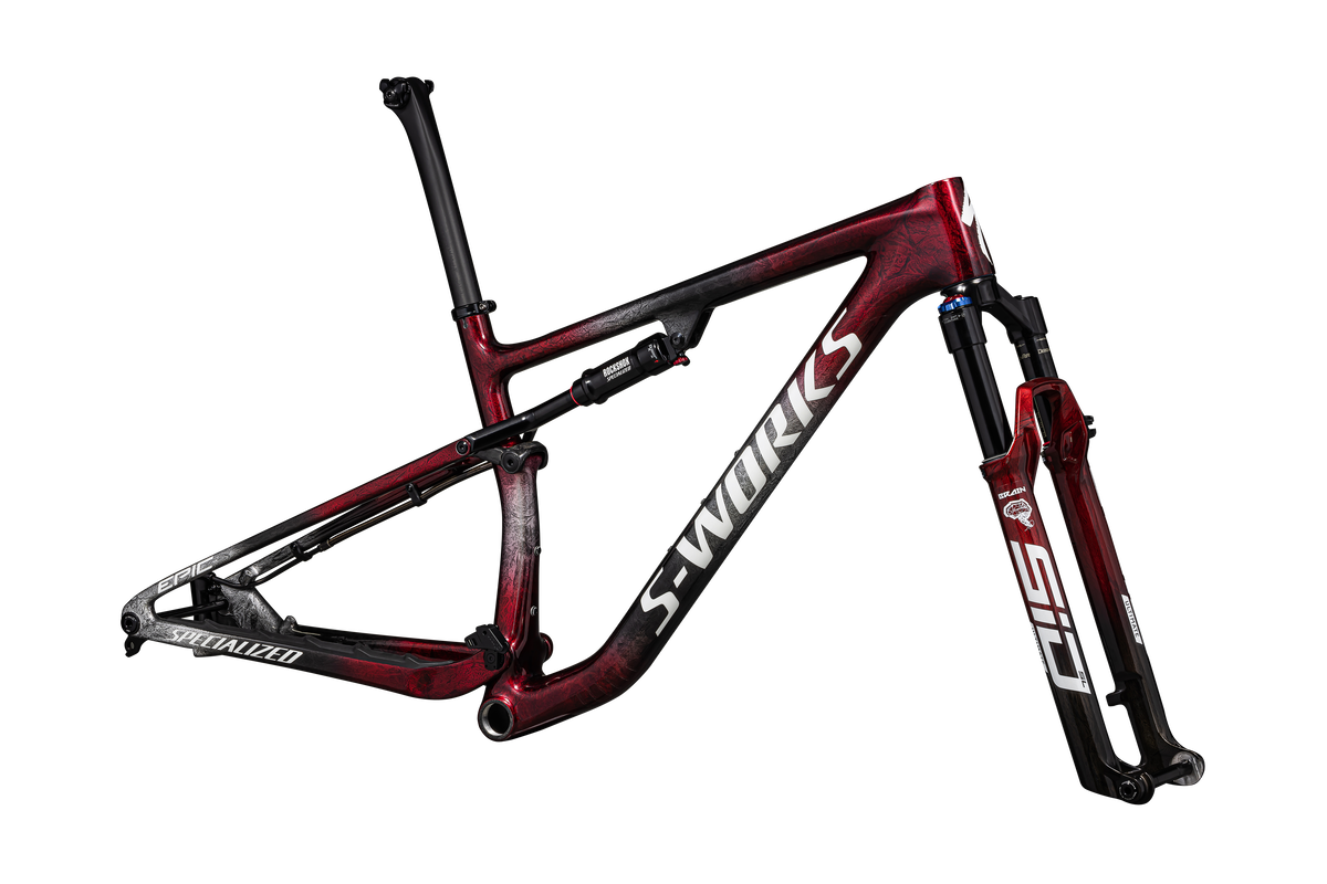 GLOSS RED TINT / BLACK TINT / FLAKE SILVER / GRANITE