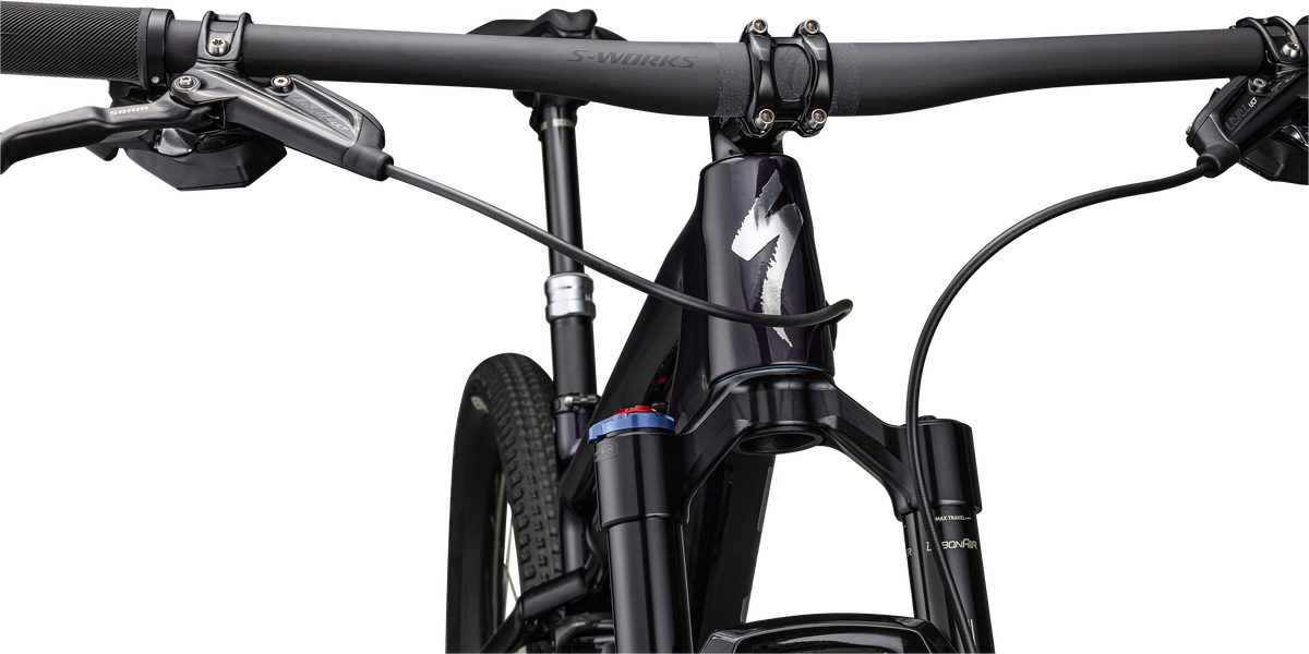 GLOSS PURPLE TINT FADES OVER CARBON / CHROME