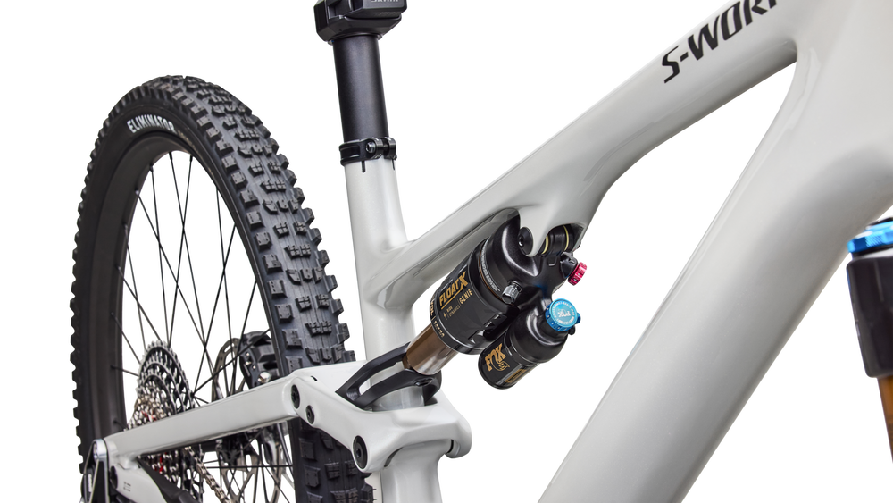 GLOSS DOLOMITE METALLIC / SMOKED LIQUID METAL