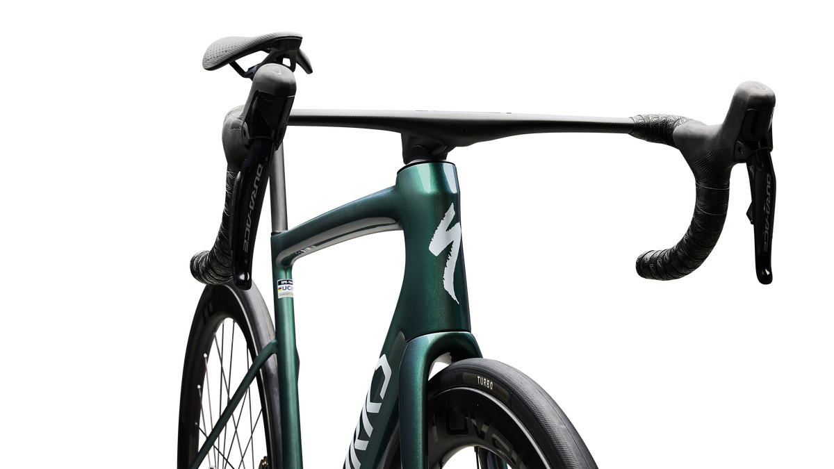 GLOSS PREMIUM FJORD METALLIC / WHITE METALLIC SILVER