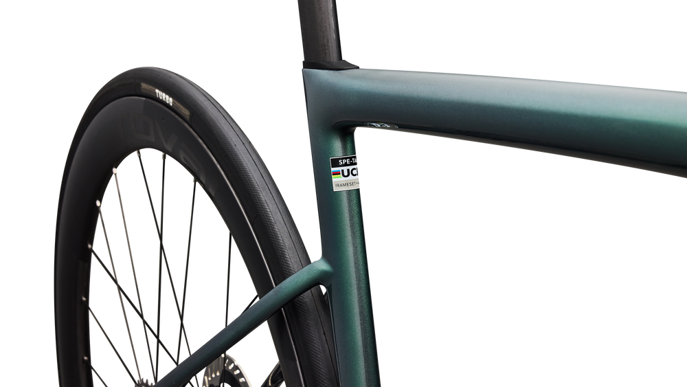 GLOSS PREMIUM FJORD METALLIC / WHITE METALLIC SILVER