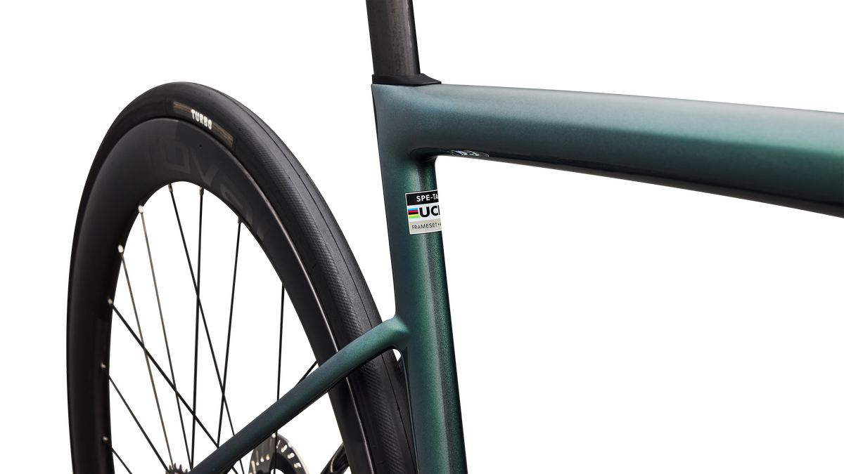 GLOSS PREMIUM FJORD METALLIC / WHITE METALLIC SILVER