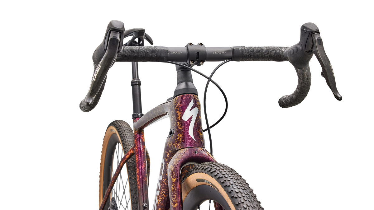 Gloss Bordeaux Metallic/Fade/Pearl Dry Impasto/Silver Dust